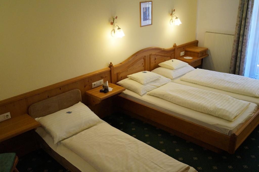 Hotel Sonne Sankt Johann in Tirol Exteriör bild