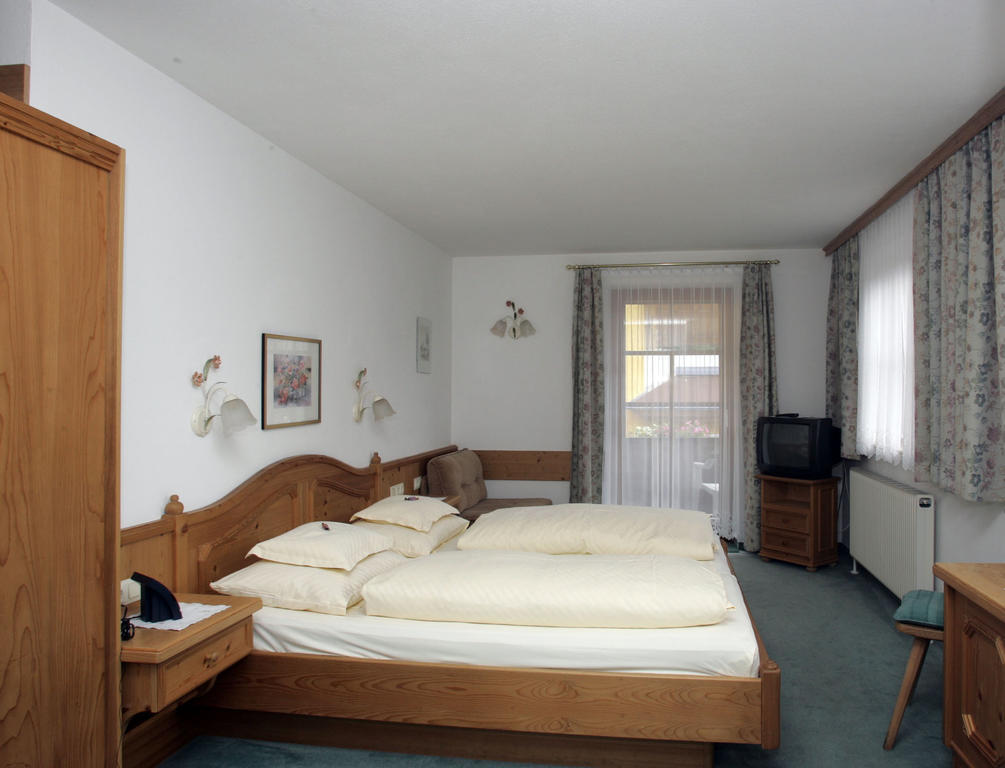 Hotel Sonne Sankt Johann in Tirol Rum bild